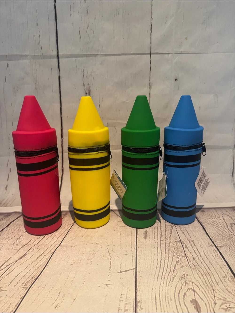 NWT Jot crayon shaped pencil pouch 4 piece set